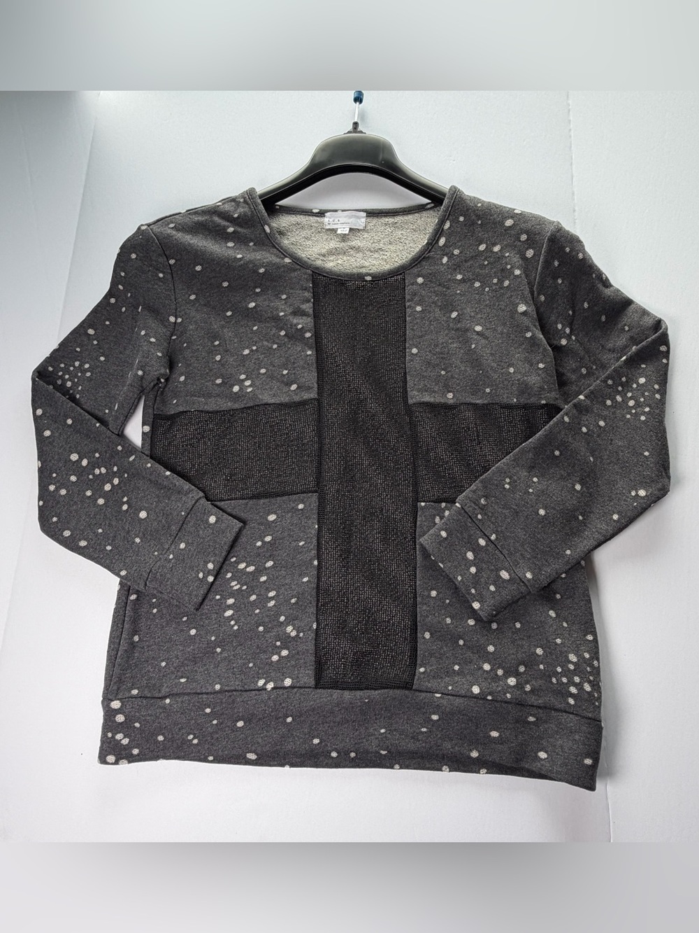 Lucca Couture Charcoal Gray Speckled Crewneck Pullover